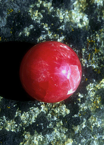 Alaskan Essences: Rhodochrosite