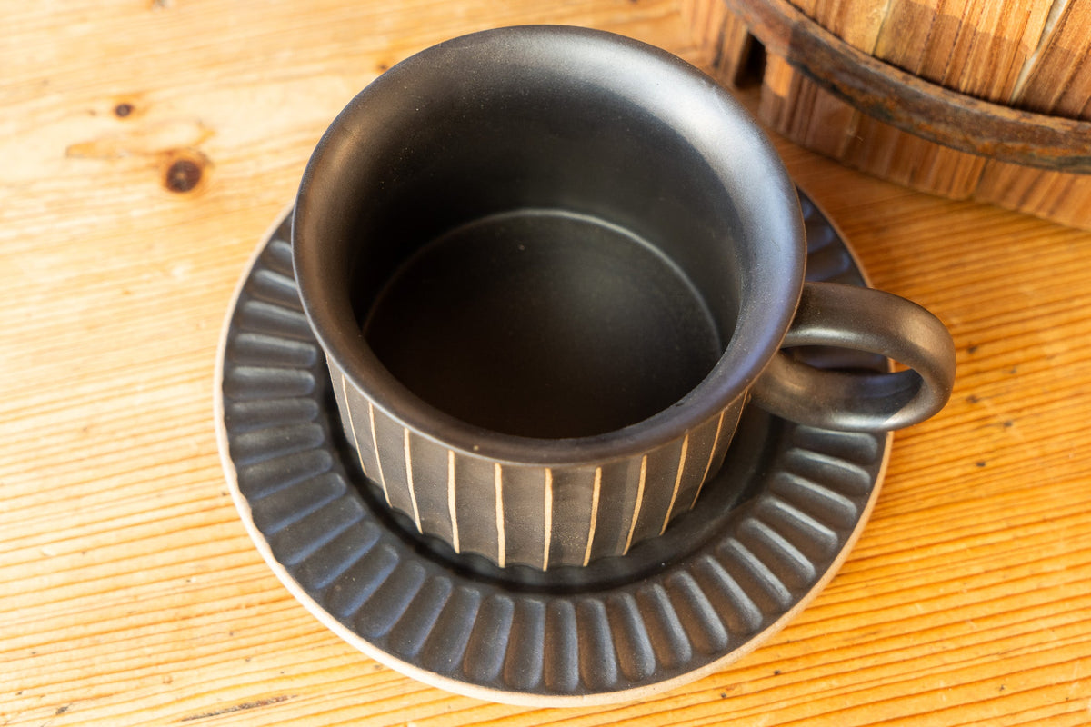 Modern Ribbed Neutral Mug with Matching Dish – Online Only